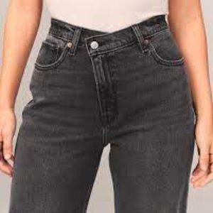Abercrombie & Fitch The 90s Relaxed High Rise Jean/Size 32/14S